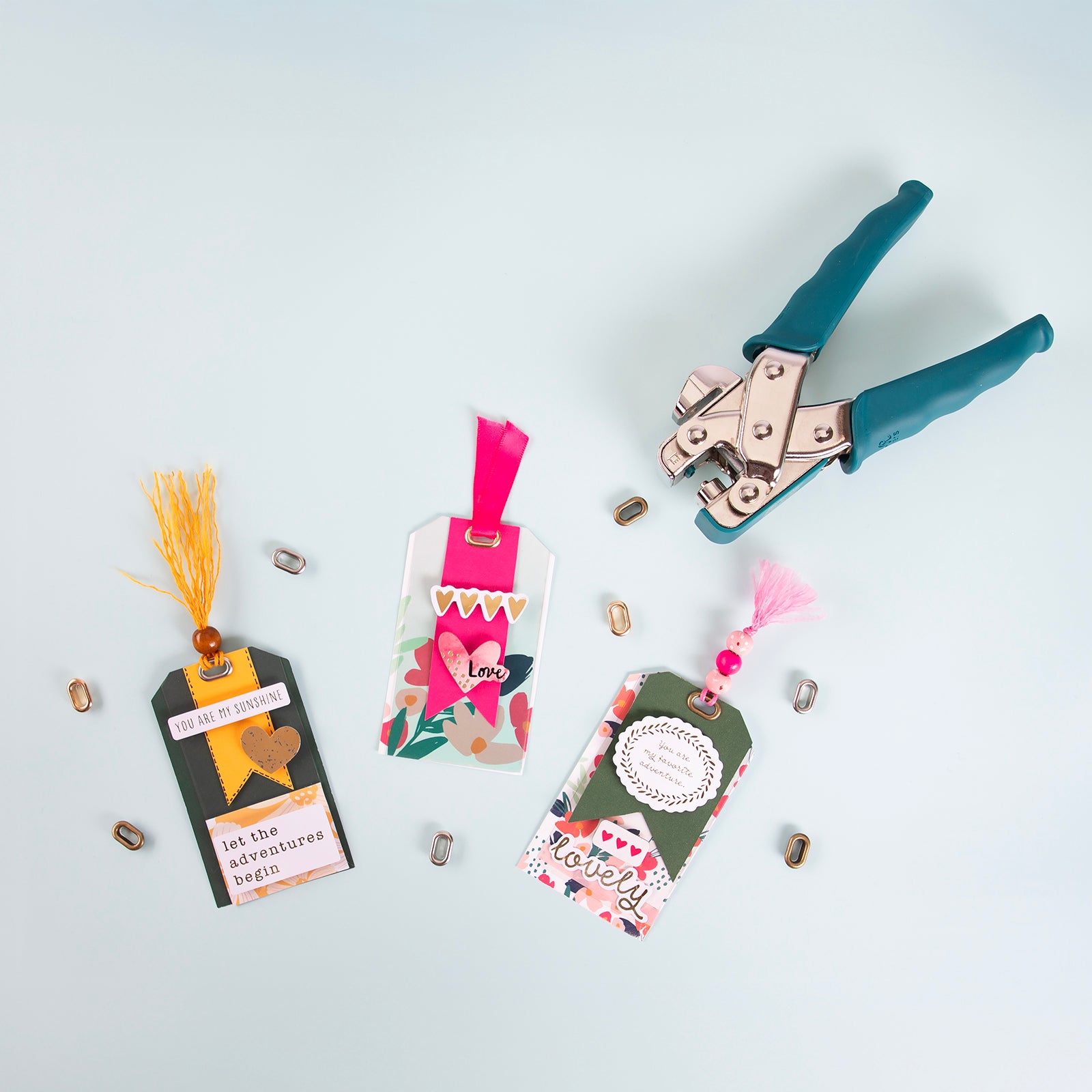 We R Makers Oval Crop-A-Dile Punch and Eyelet Setter
