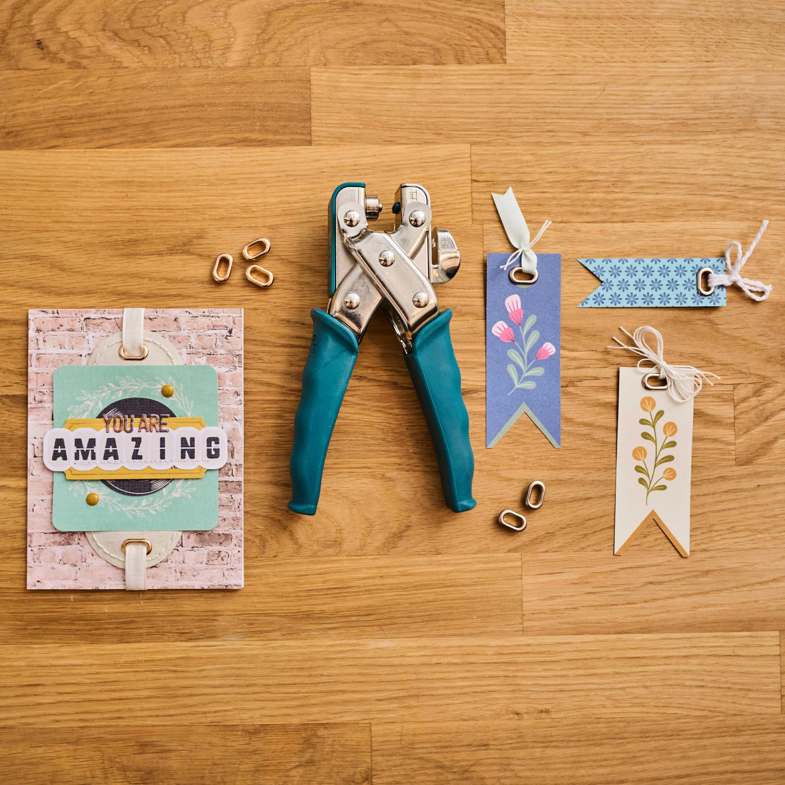 We R Makers Oval Crop-A-Dile Punch and Eyelet Setter